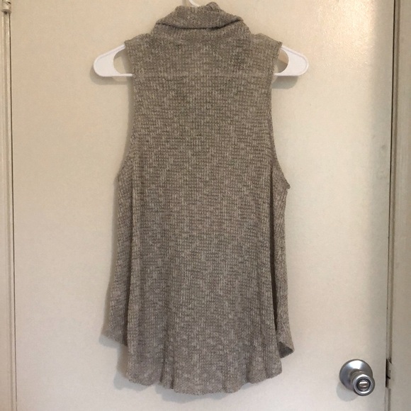 Lush Cowl Neck Tank - Picture 2 of 3